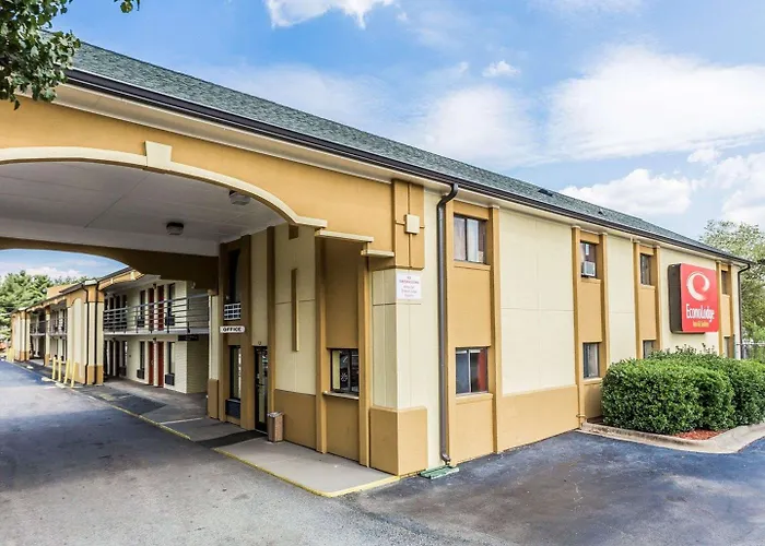 Econo Lodge Inn & Suites Matthews – Charlotte