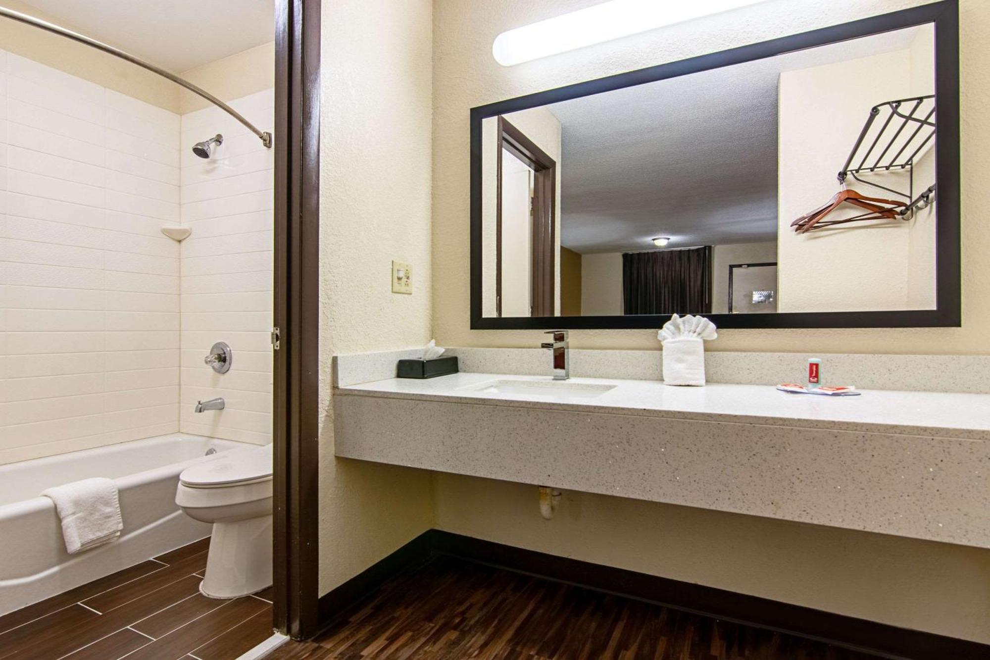 Econo & - Charlotte Hotel Matthews