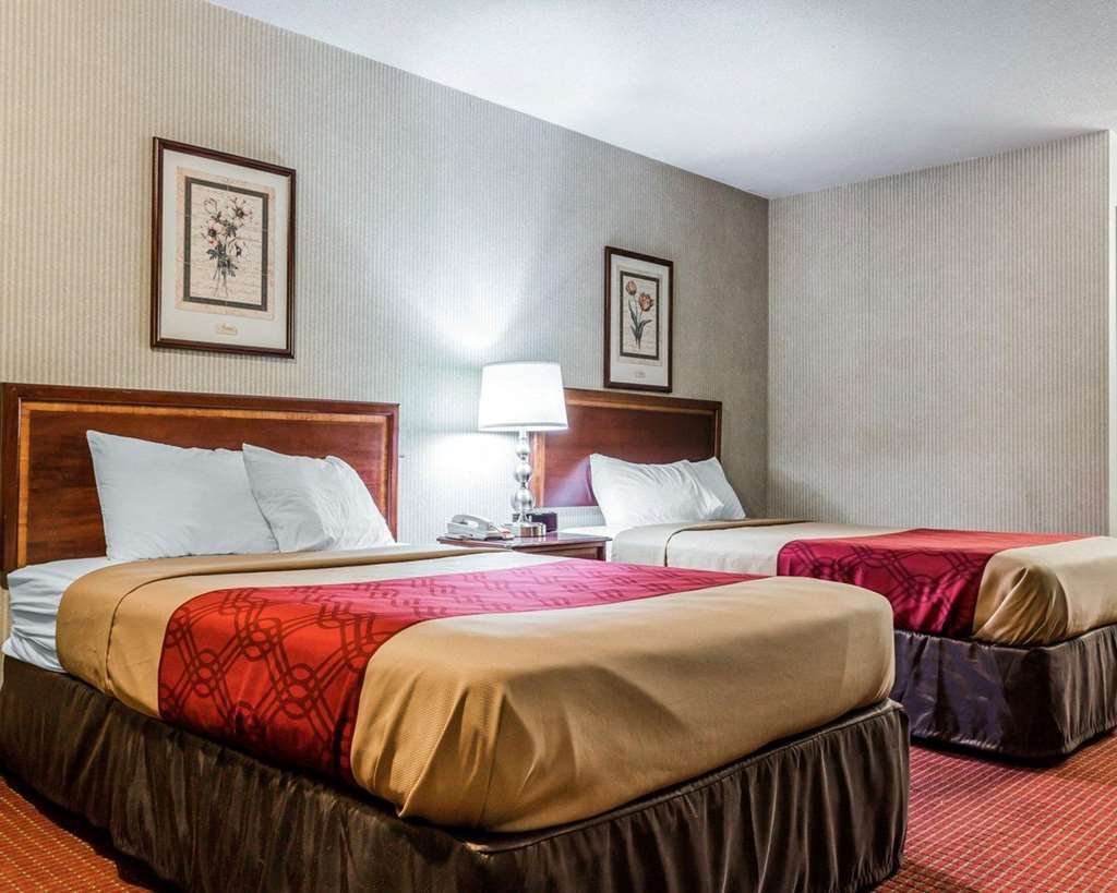 Econo & - Charlotte Hotel