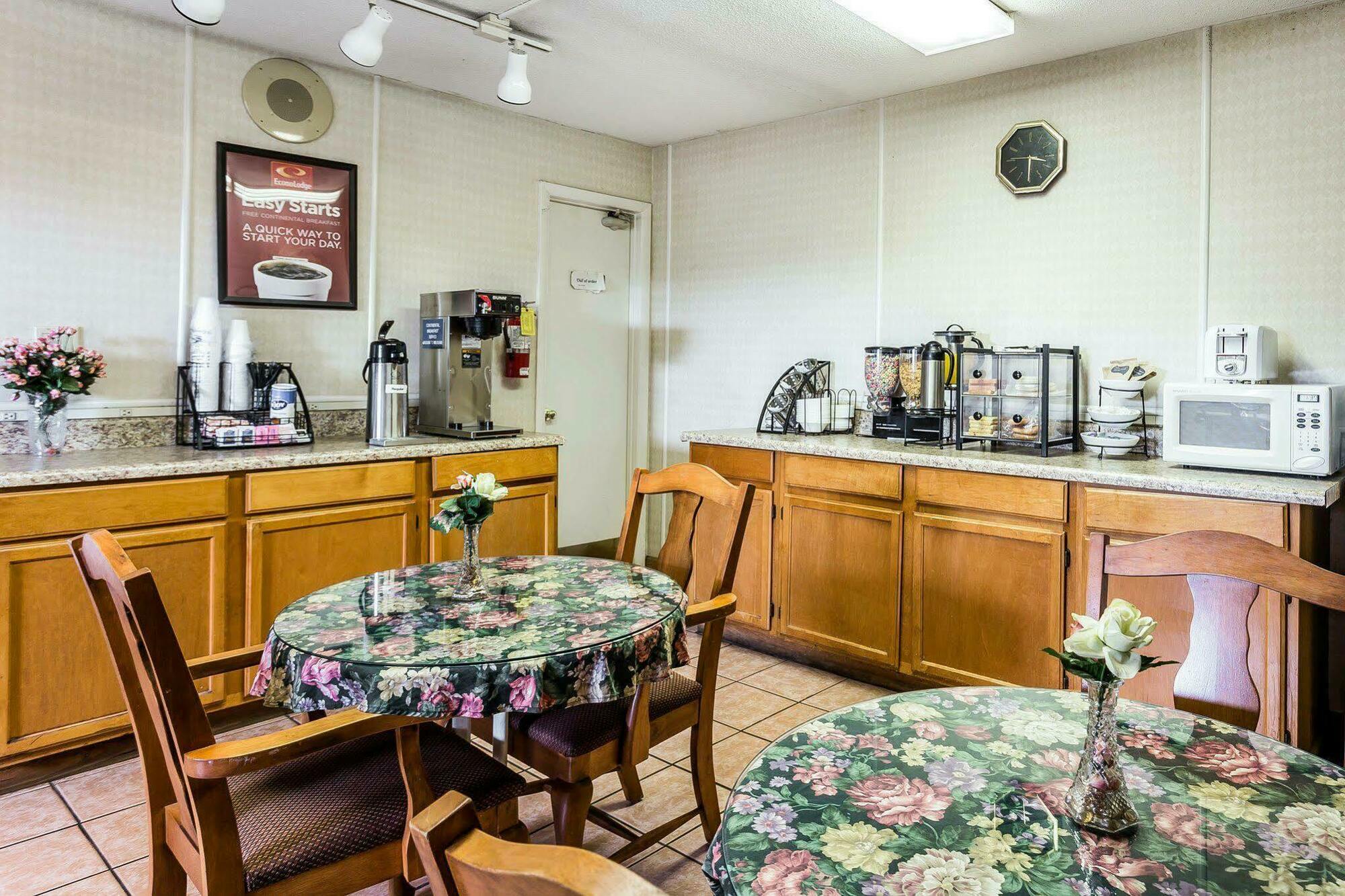 Econo & - Charlotte Hotel Matthews