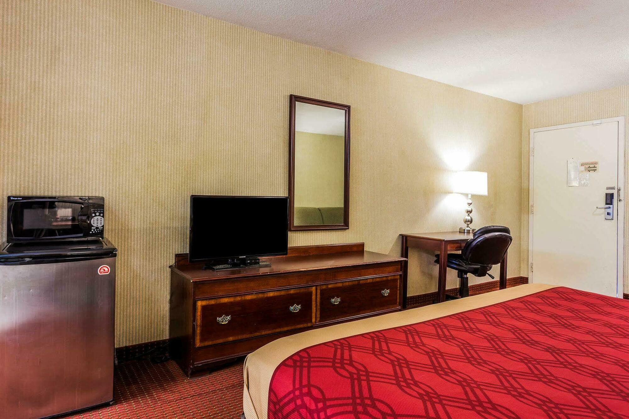 Hotel Econo & - Charlotte 2*